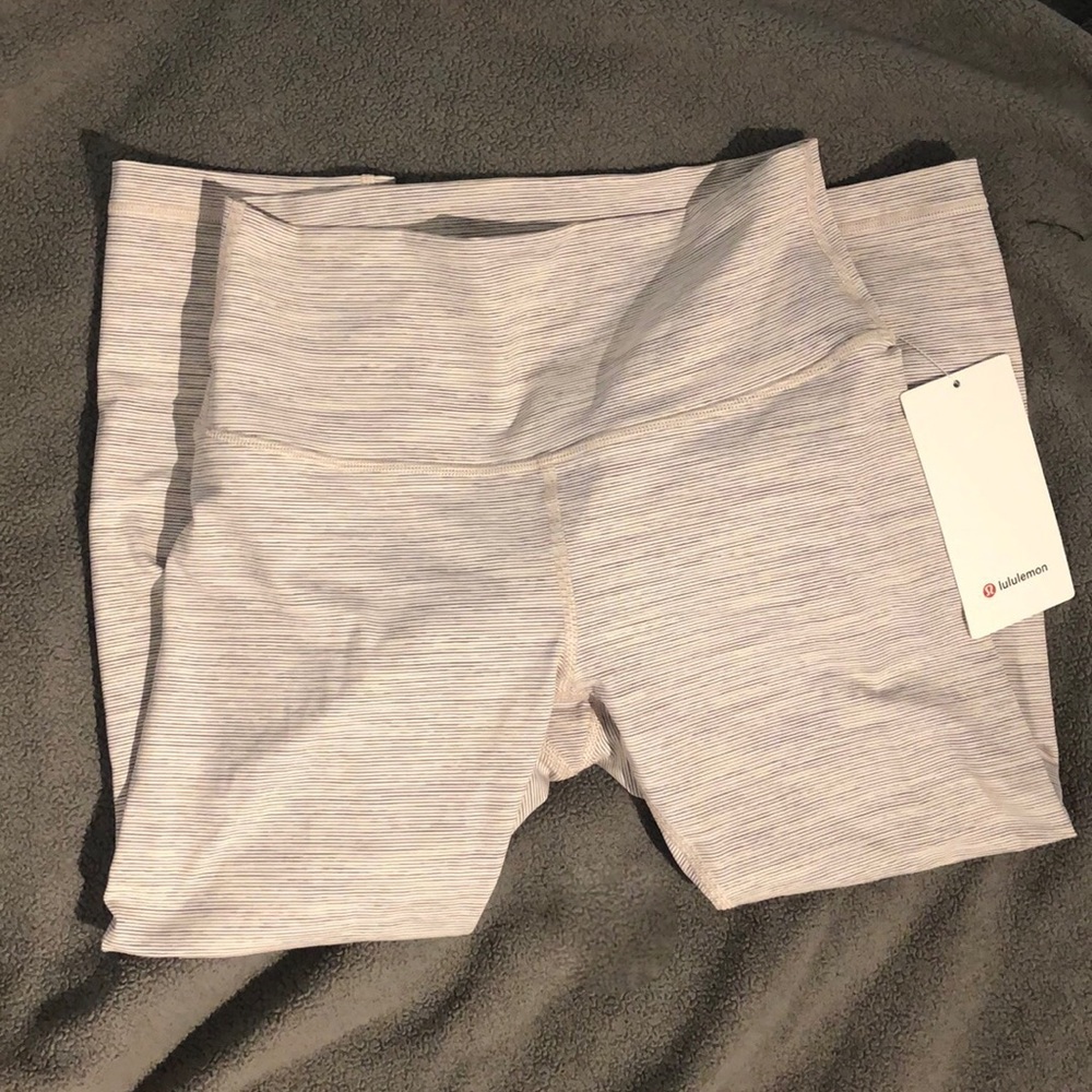 High waisted  lululemon crop leggings